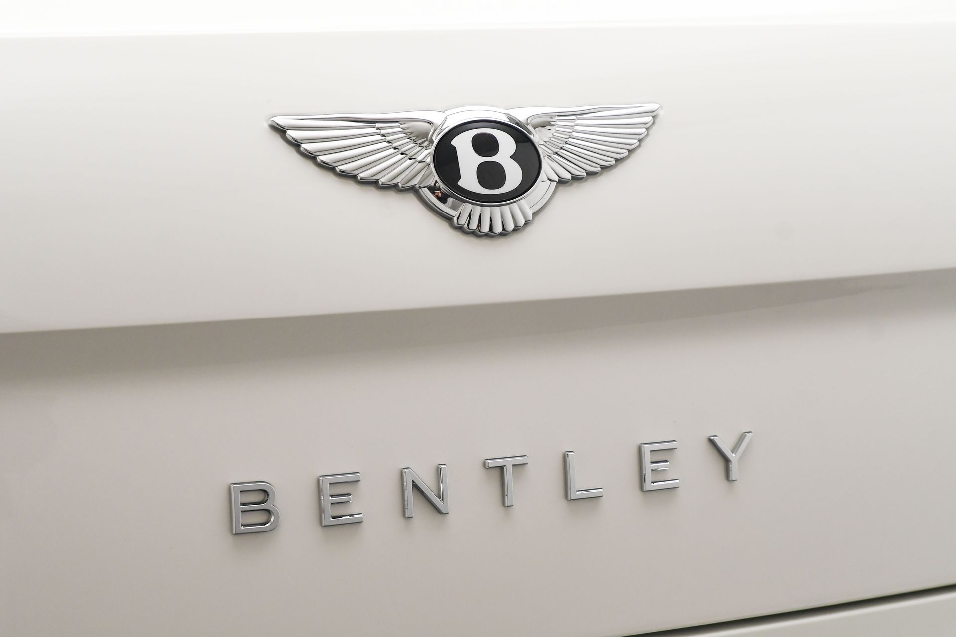 2026 Bentley Flying Spur - Photo 24