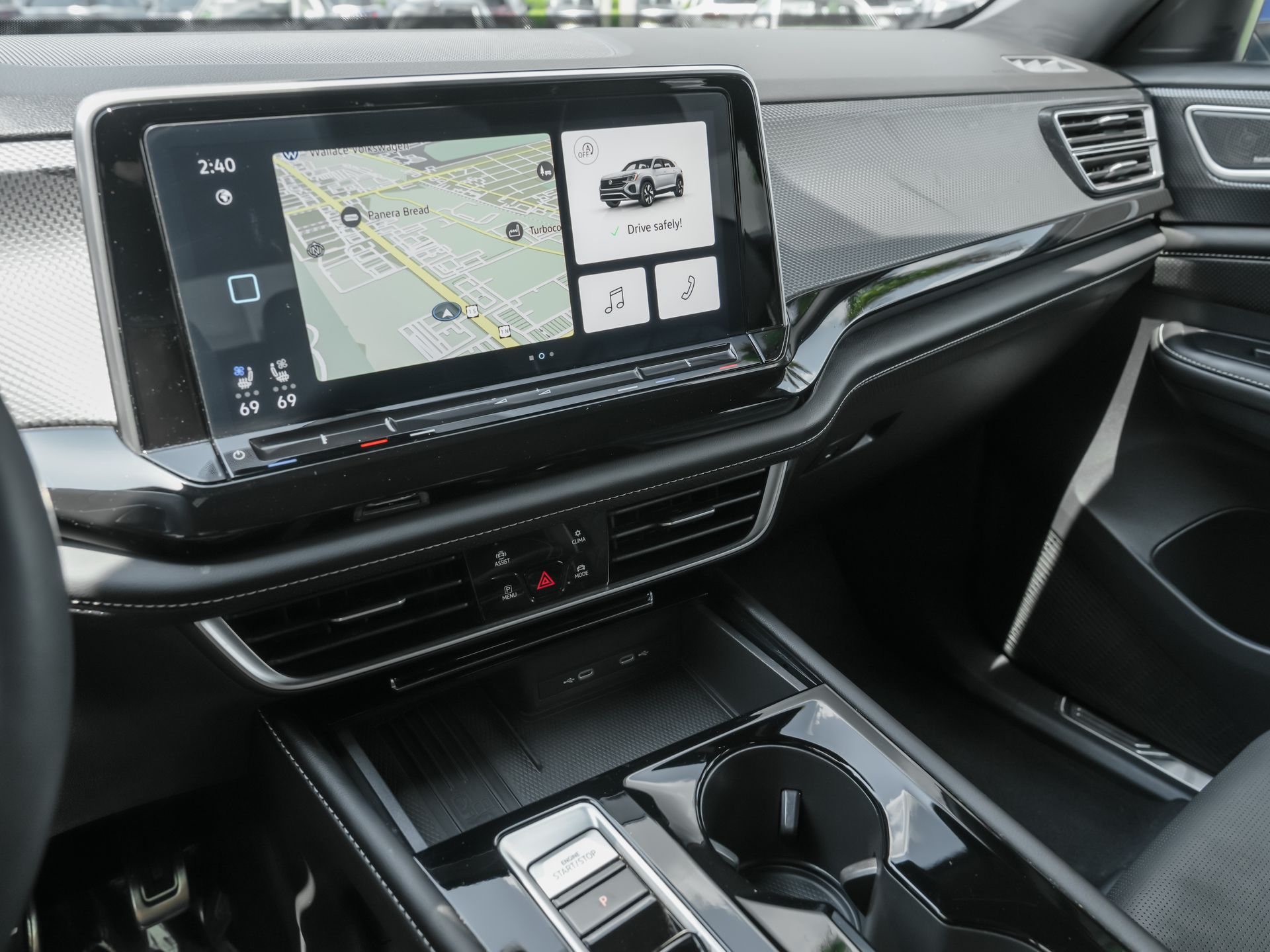 2025 Volkswagen Atlas Cross Sport SEL Premium R-LINE - Photo 12