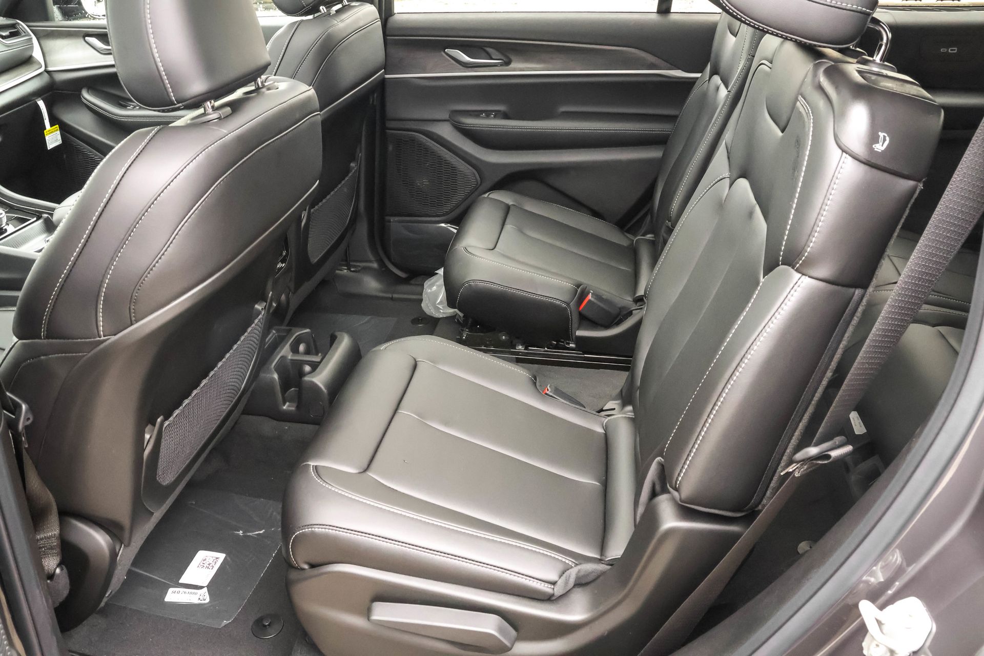 2025 JEEP GRAND CHEROKEE L - Image 8