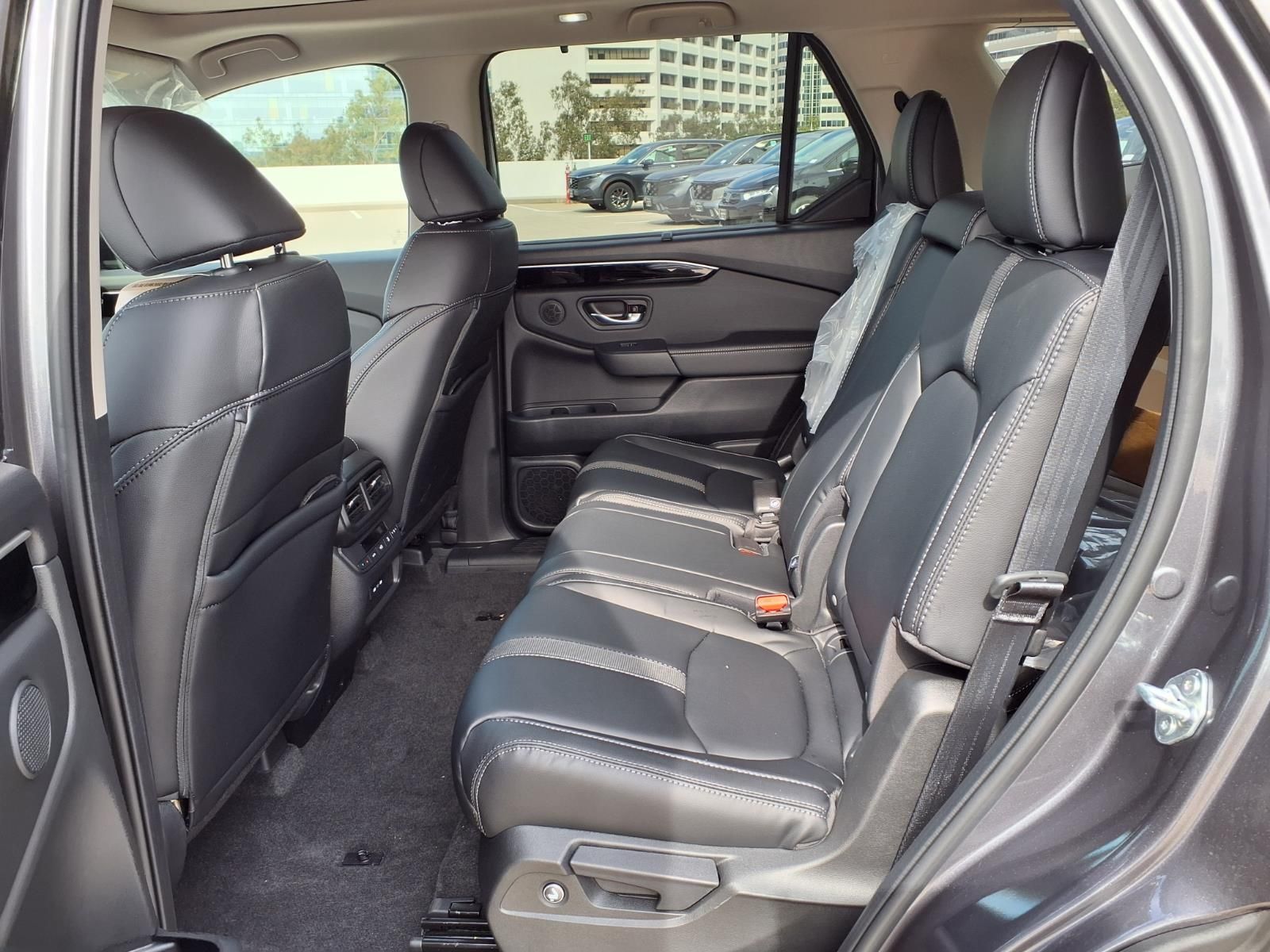 new 2025 Honda Pilot car, priced at $52,995