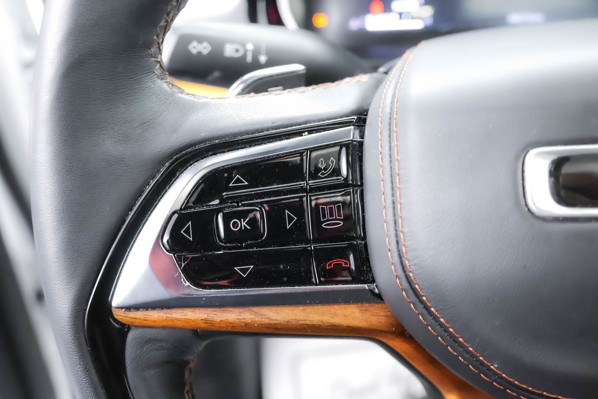 2022 JEEP GRAND CHEROKEE - Image 16