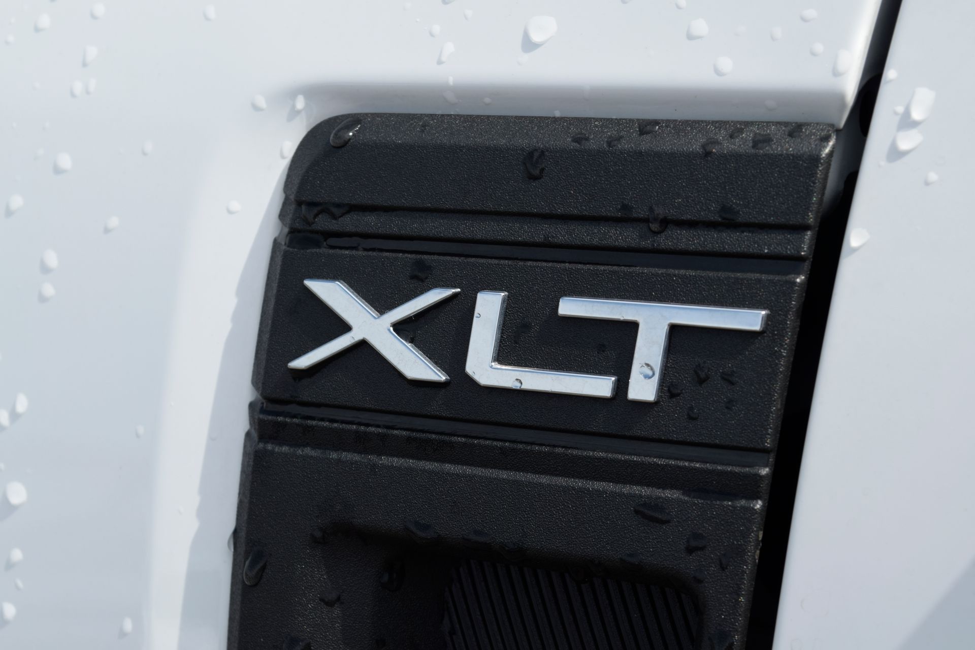 2024 Ford Maverick XLT White at South Houston Nissan