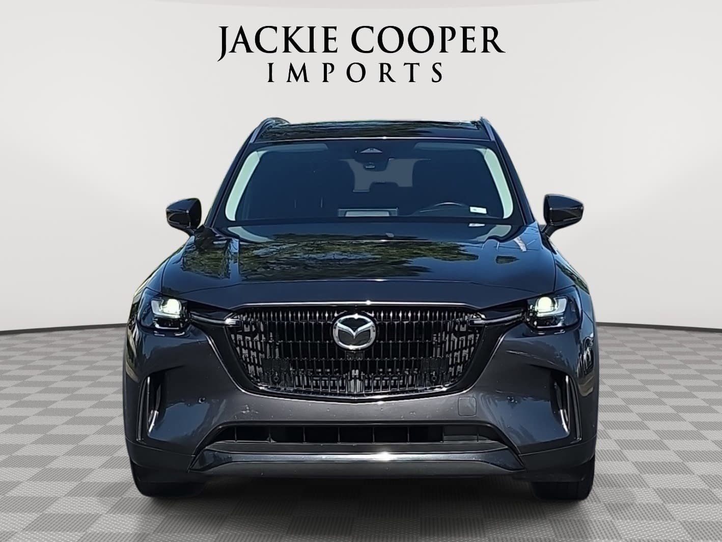 View vehicle photo 2