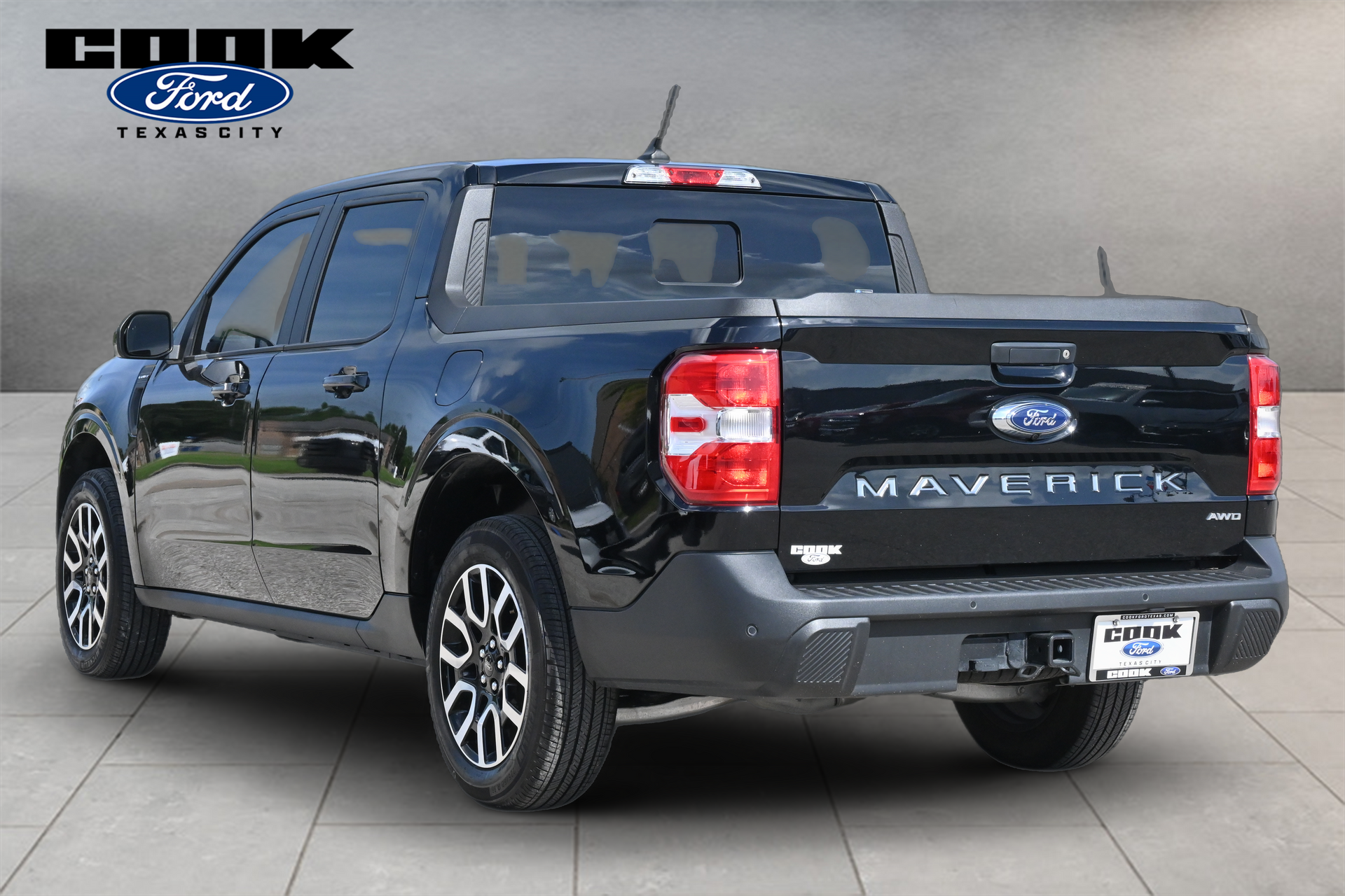 2024 Ford Maverick Lariat Black at DeMontrond Mazda