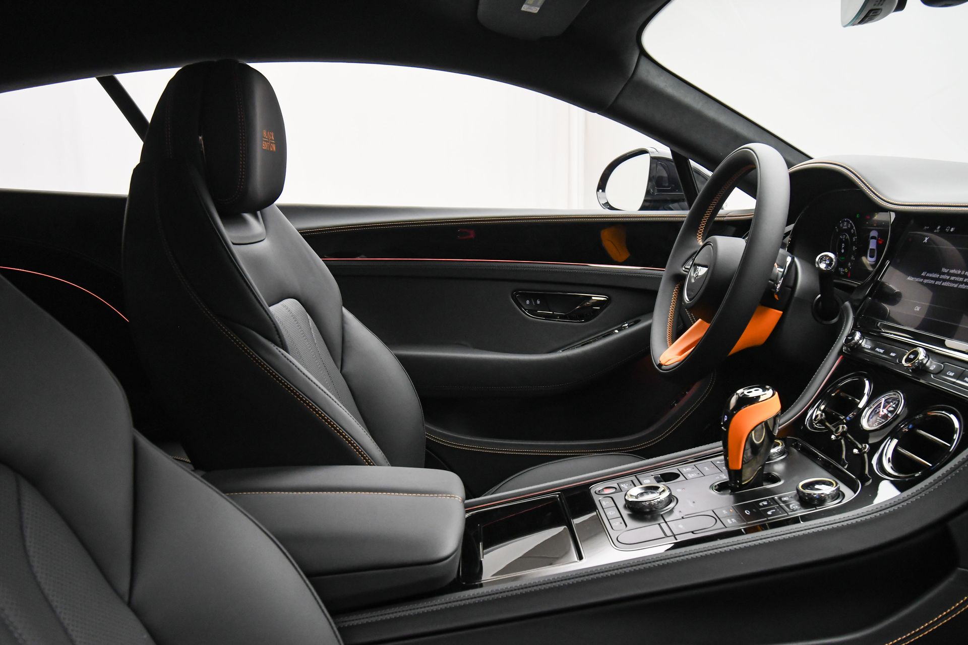 2025 Bentley Continental GT Black Edition - Photo 52