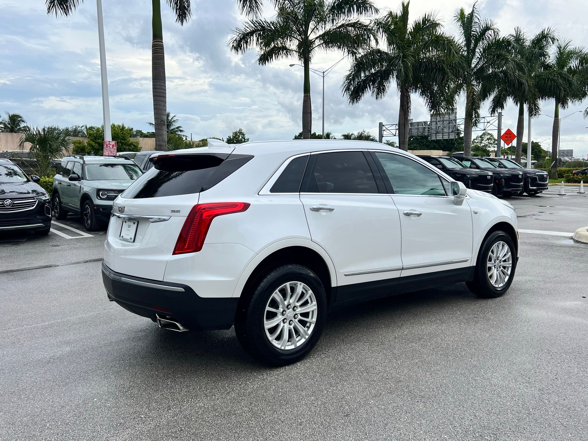 2018 Cadillac XT5 Base 24