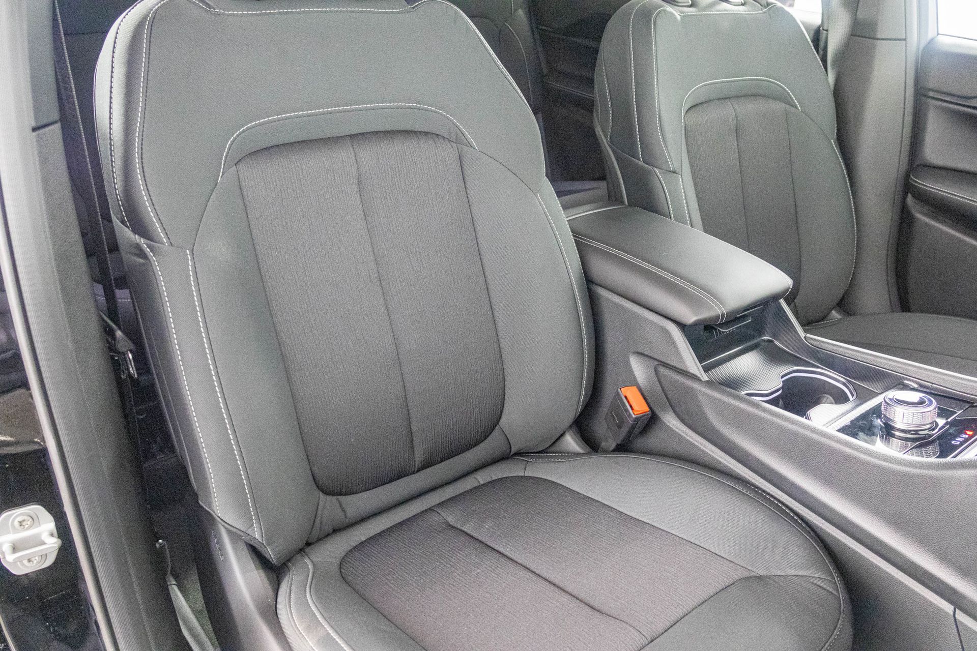 2025 JEEP GRAND CHEROKEE L - Image 39