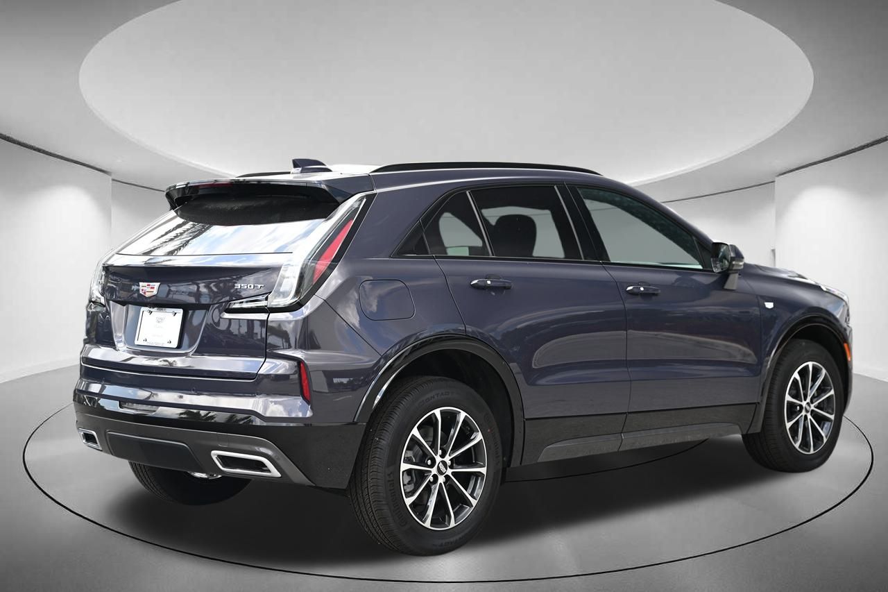 2024 Cadillac XT4 Sport 5