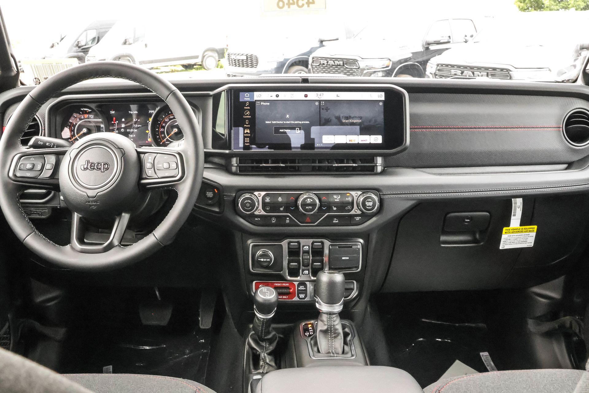 2025 JEEP GLADIATOR - Image 15