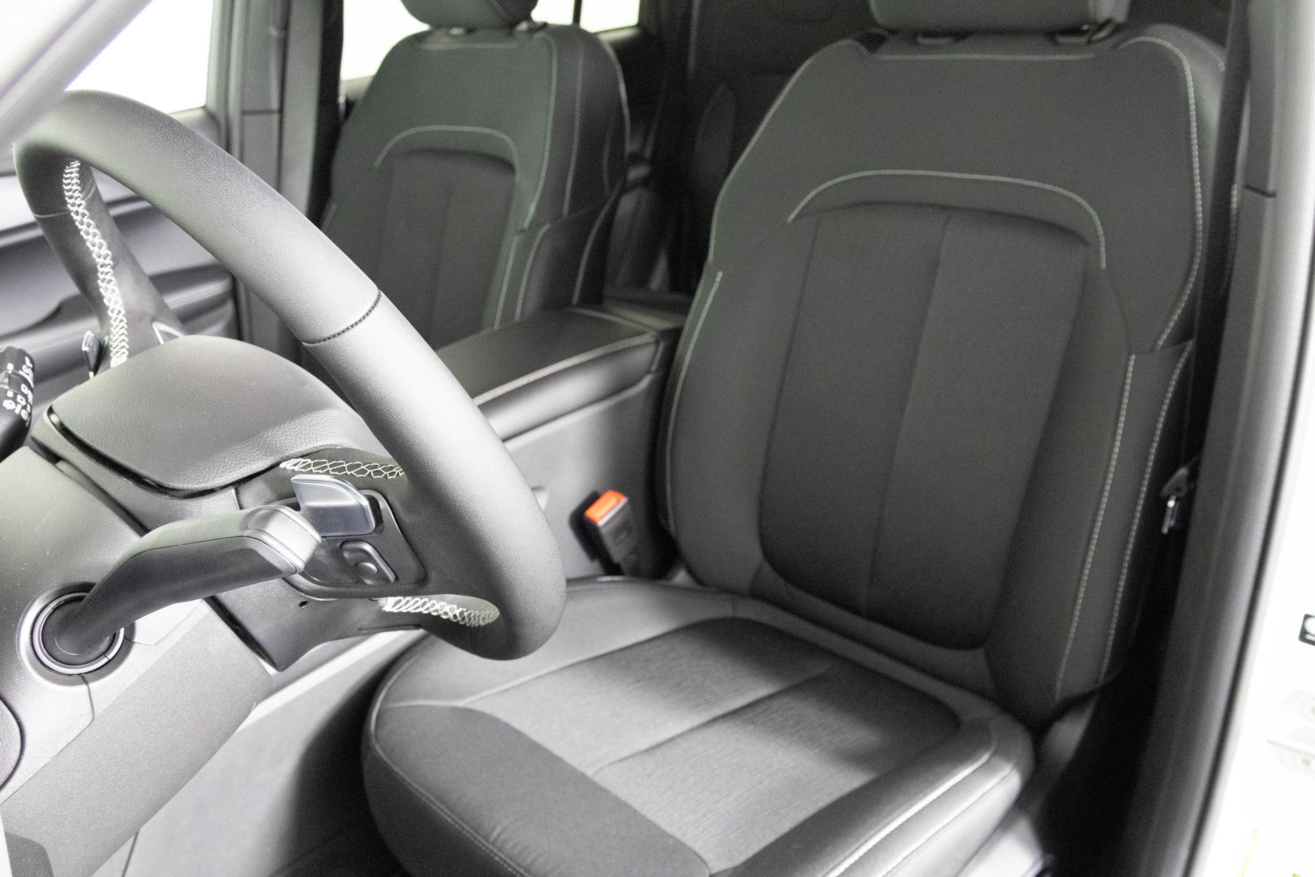 2025 JEEP GRAND CHEROKEE - Image 51