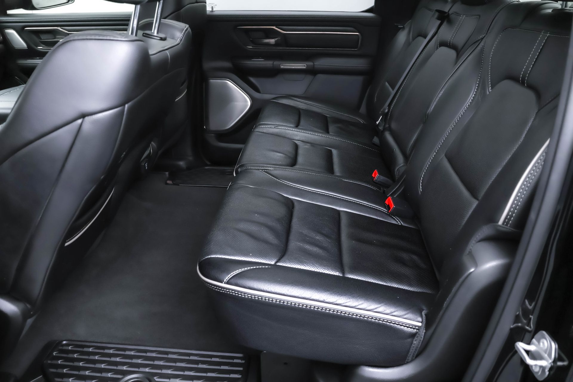 2021 RAM 1500 - Image 33