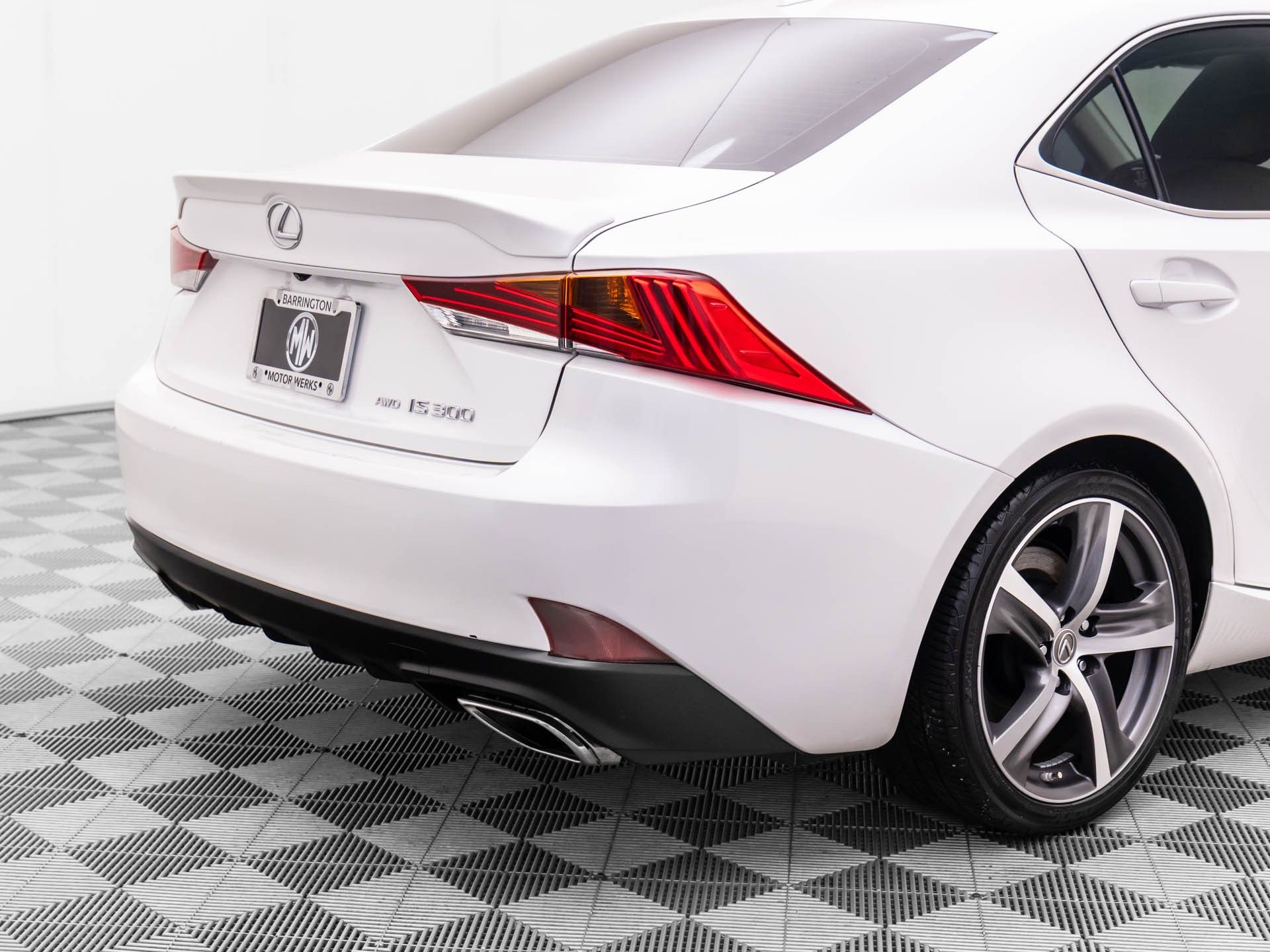 2018 Lexus IS IS photo