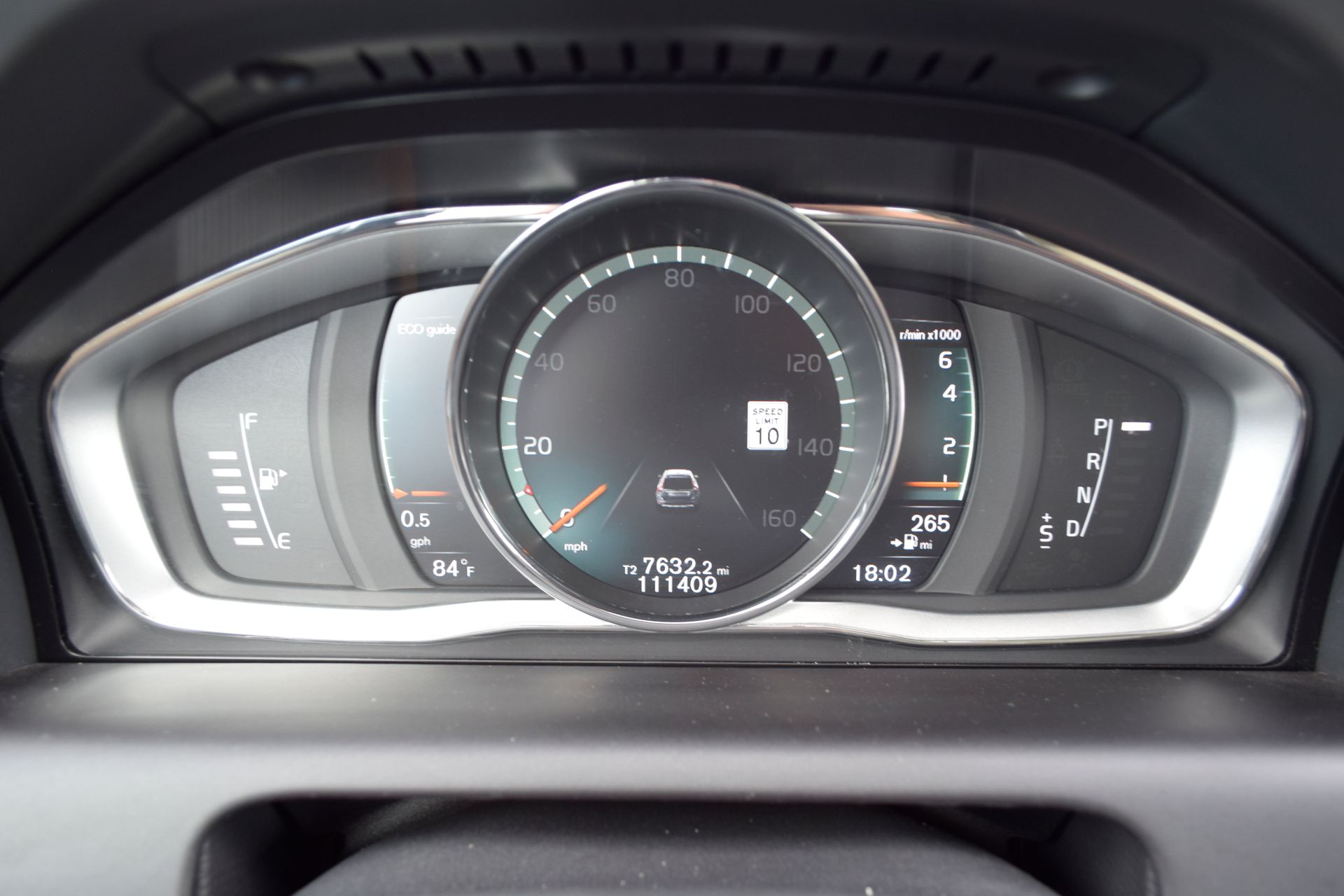 2017 Volvo XC60 T6 Inscription Gold at Gullo Toyota