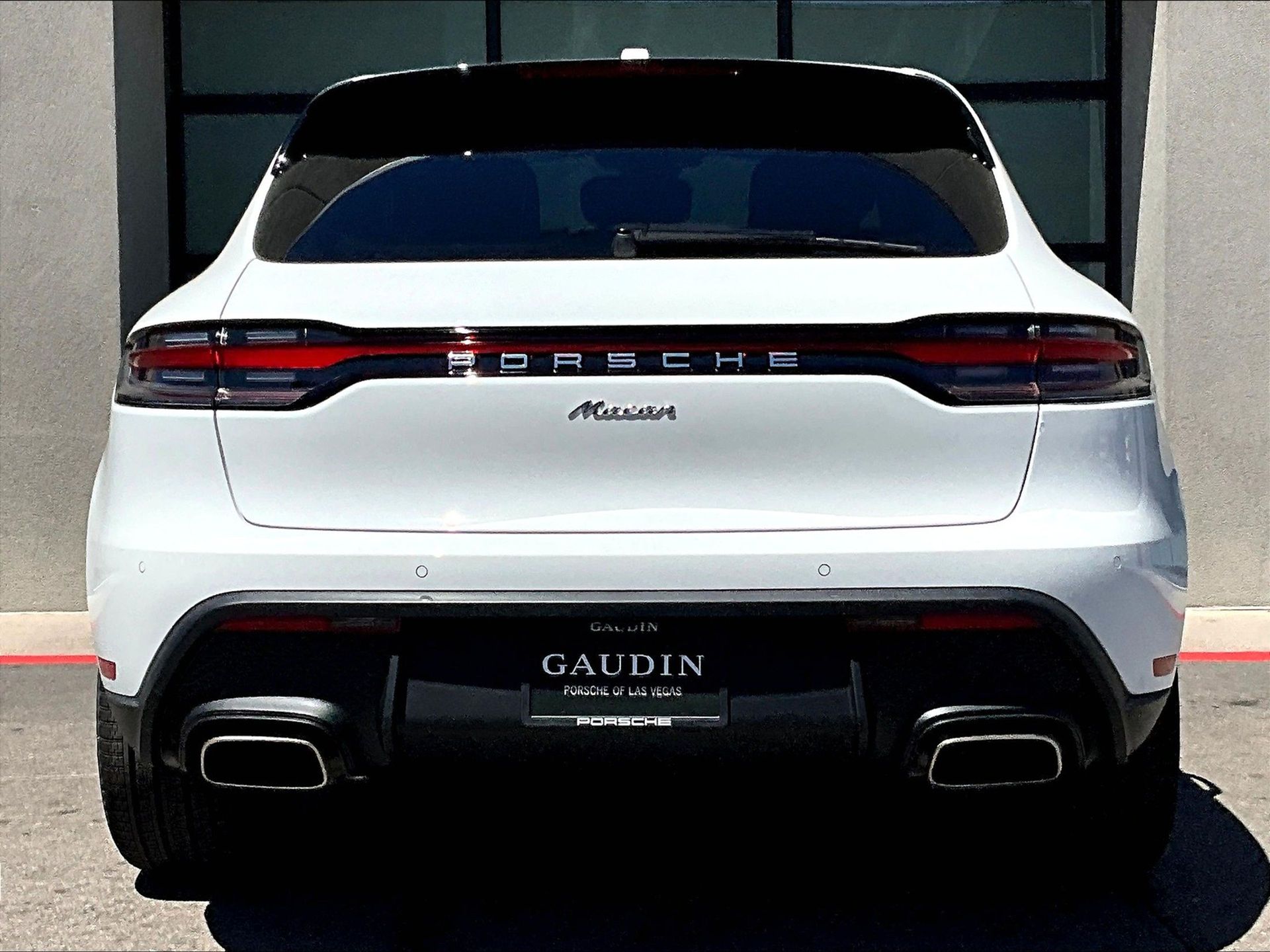 2025 Macan picture #5