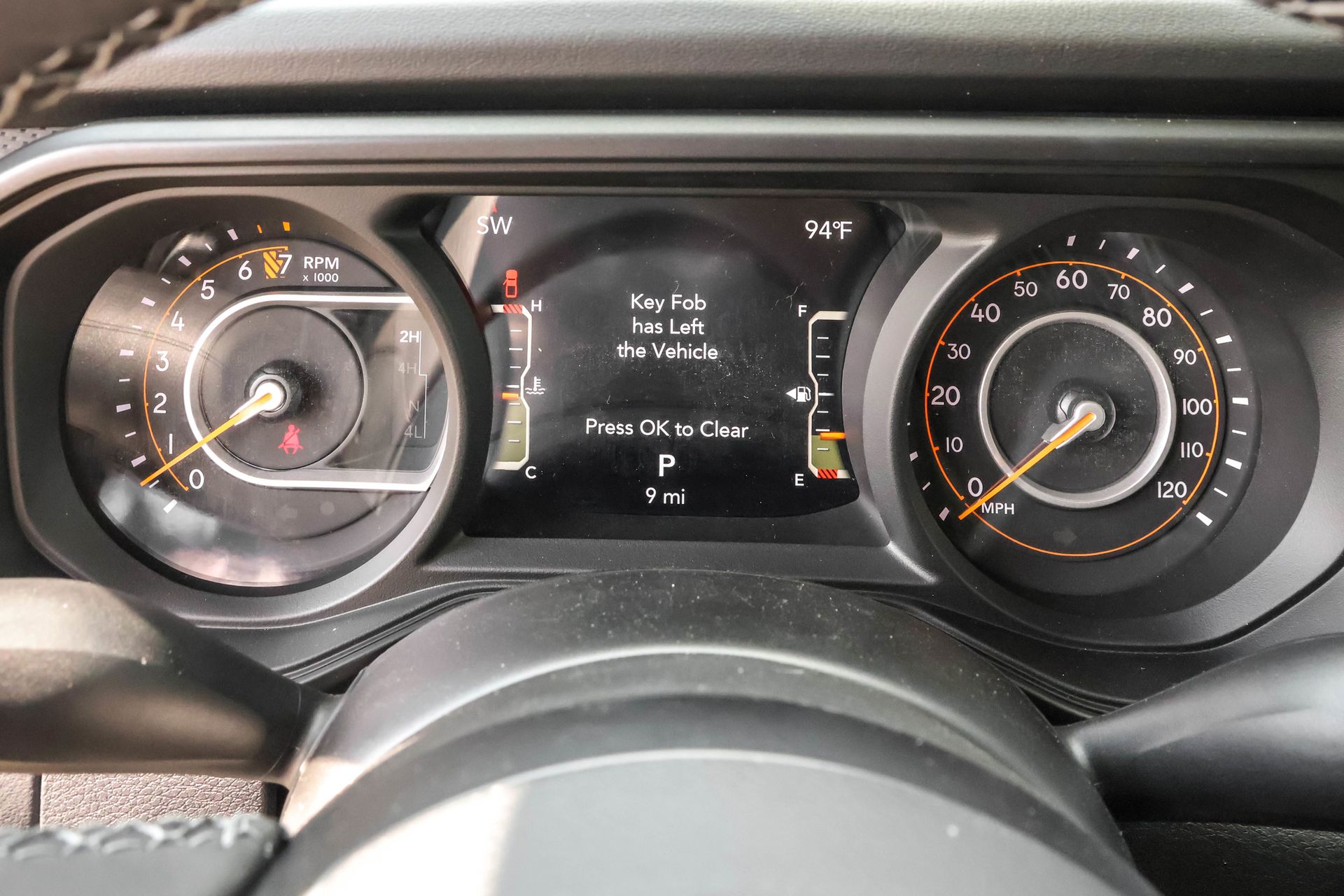 2025 JEEP GLADIATOR - Image 21