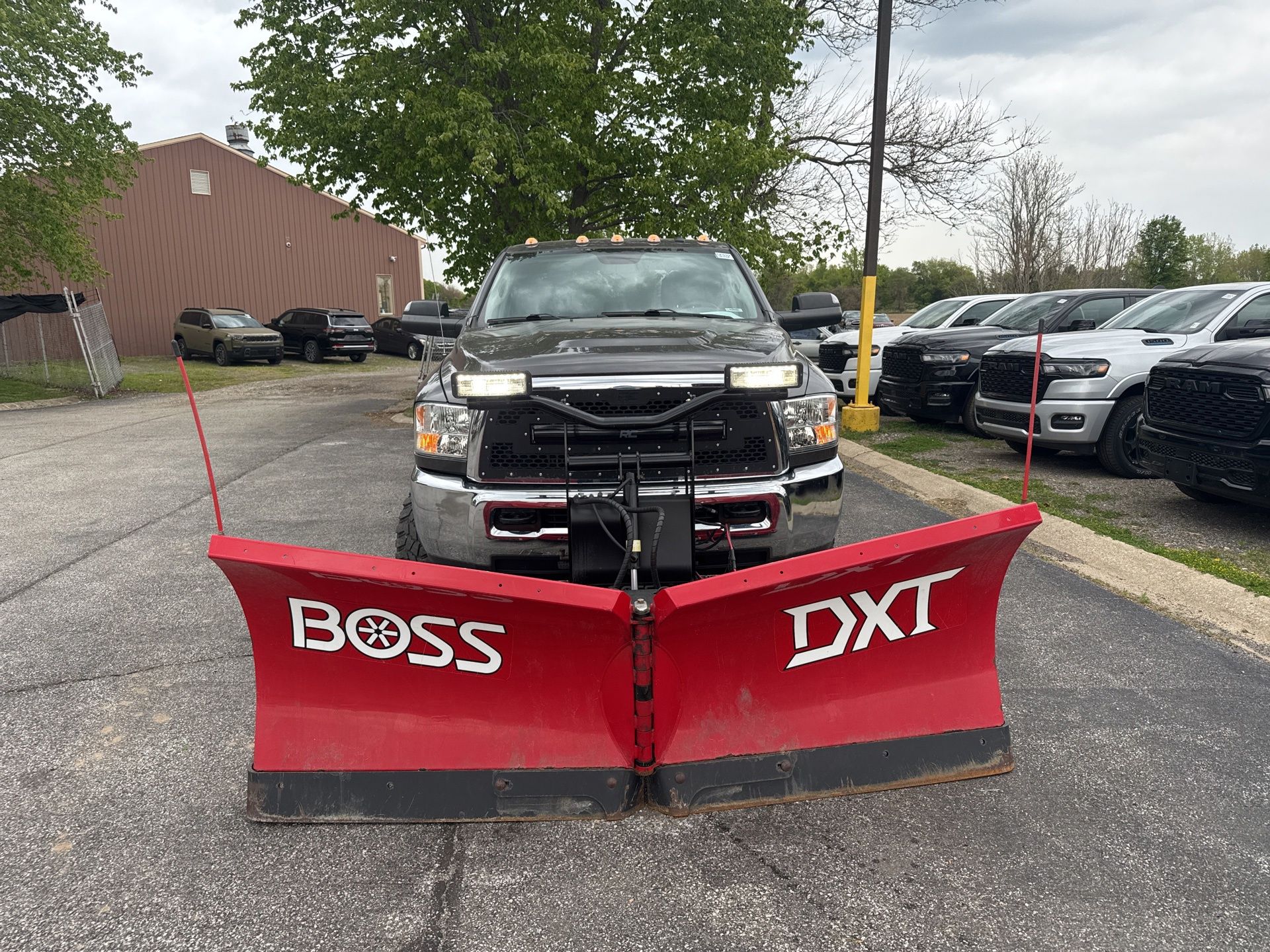 View vehicle photo 2