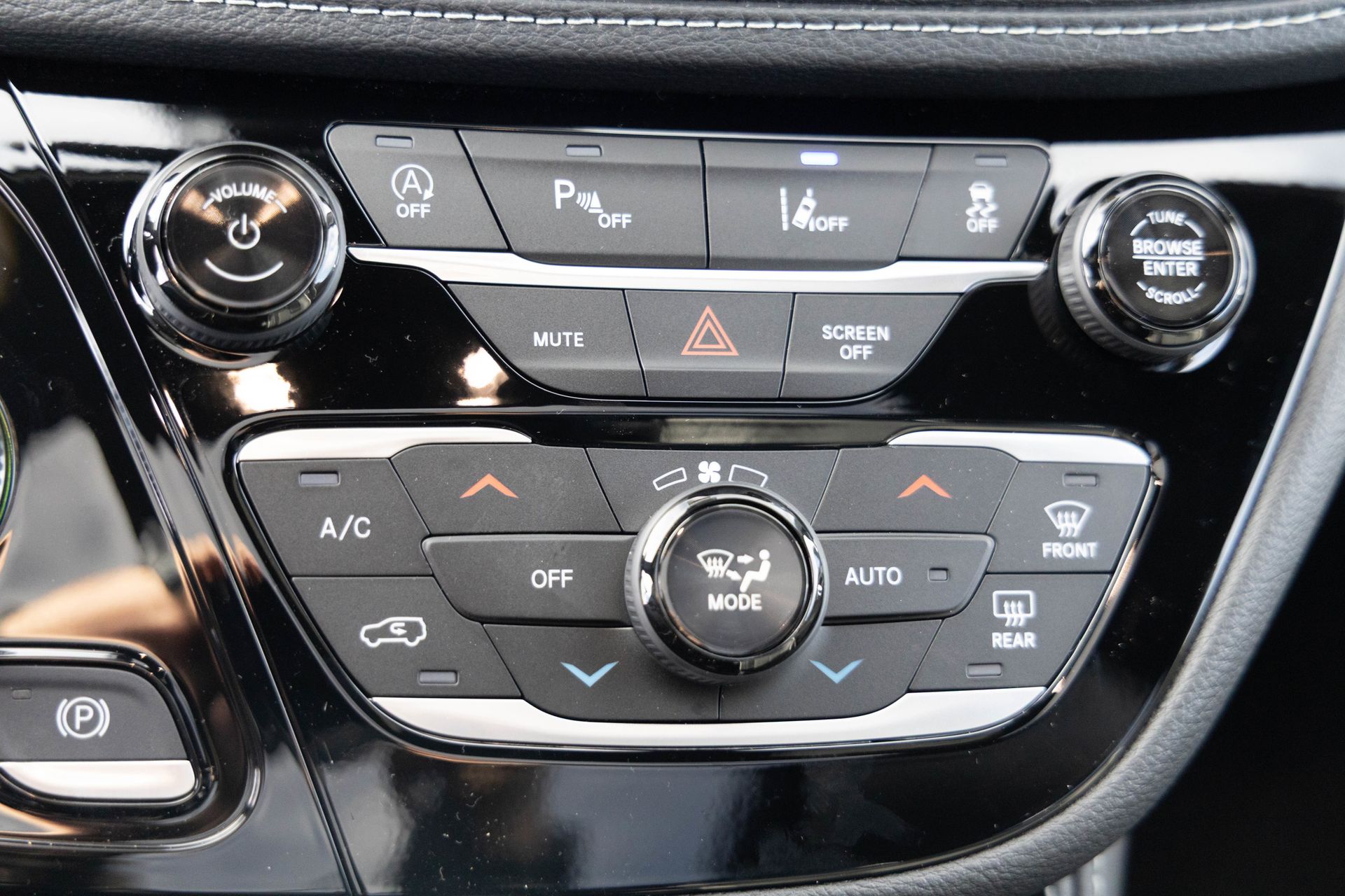 2026 CHRYSLER PACIFICA - Image 24