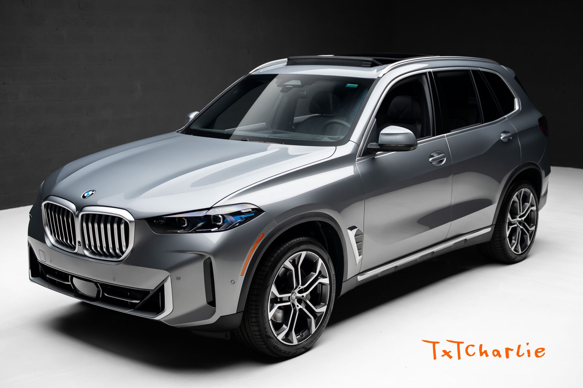 Gray Metallic 2026 BMW X5 SUV / Crossover Rear-Wheel Drive 8-Speed Automatic