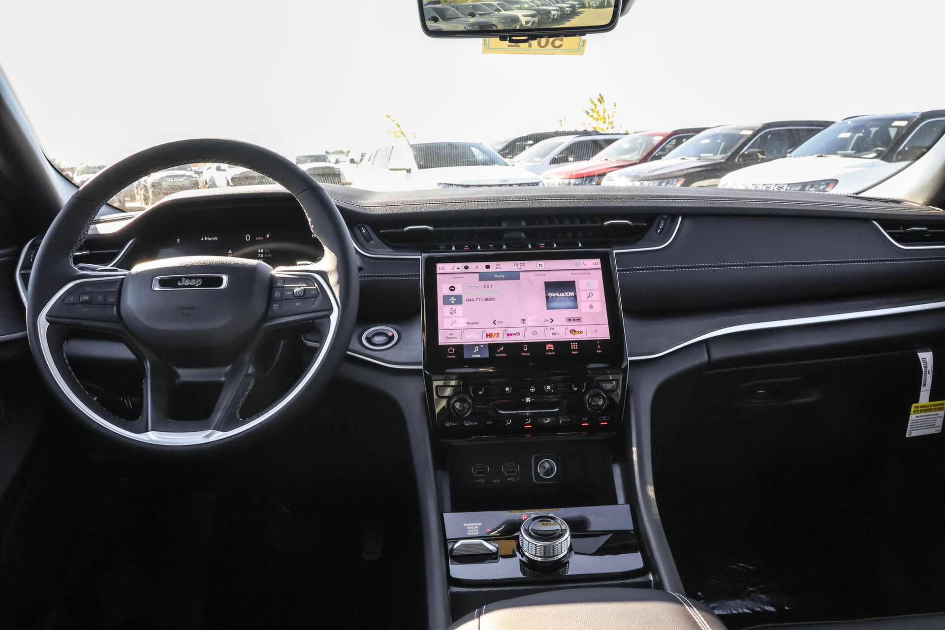 2025 JEEP GRAND CHEROKEE L - Image 18