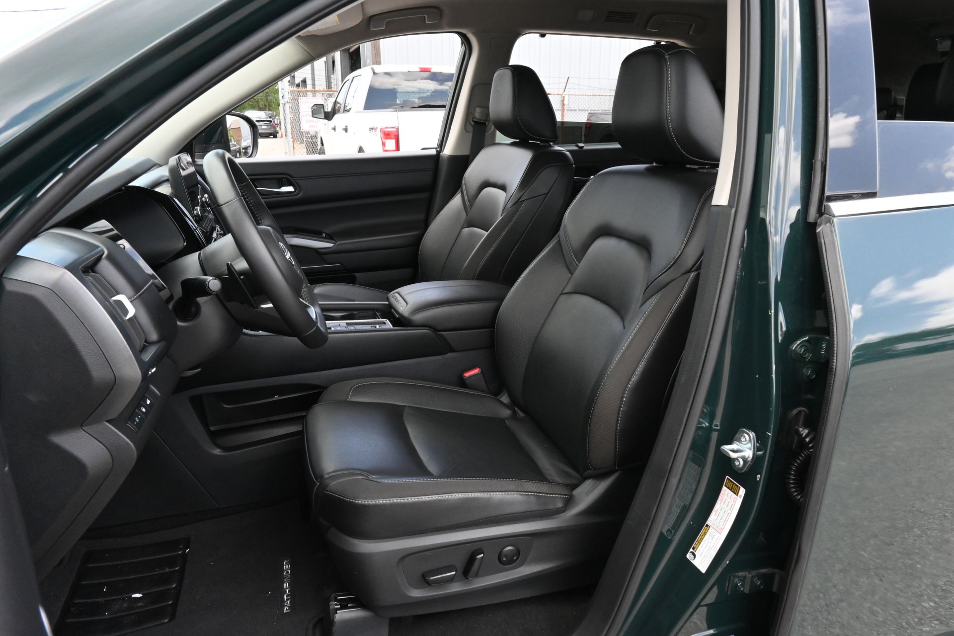2025 Nissan Pathfinder SL Black at Baytown Hyundai