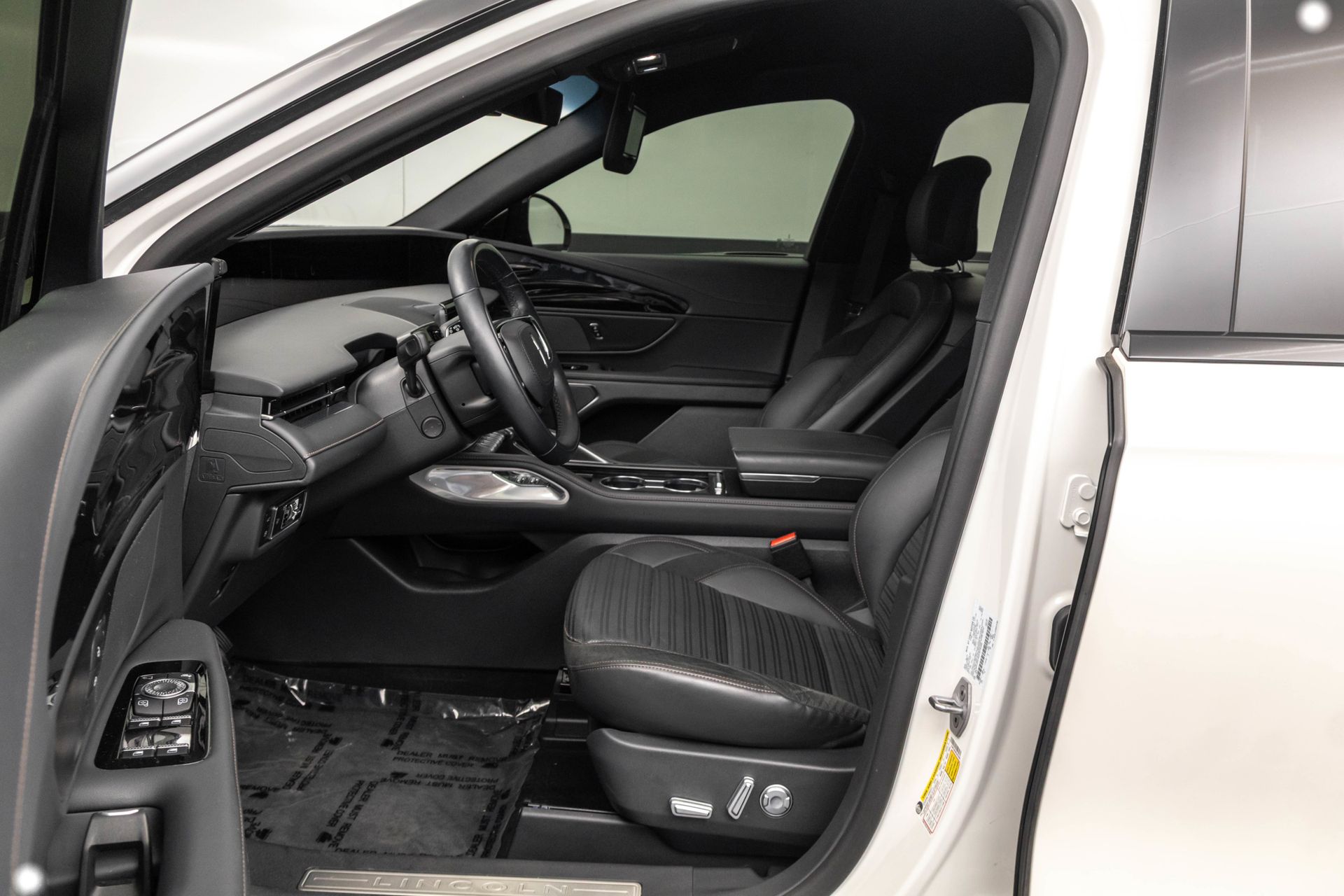 2024 LINCOLN NAUTILUS - Image 6