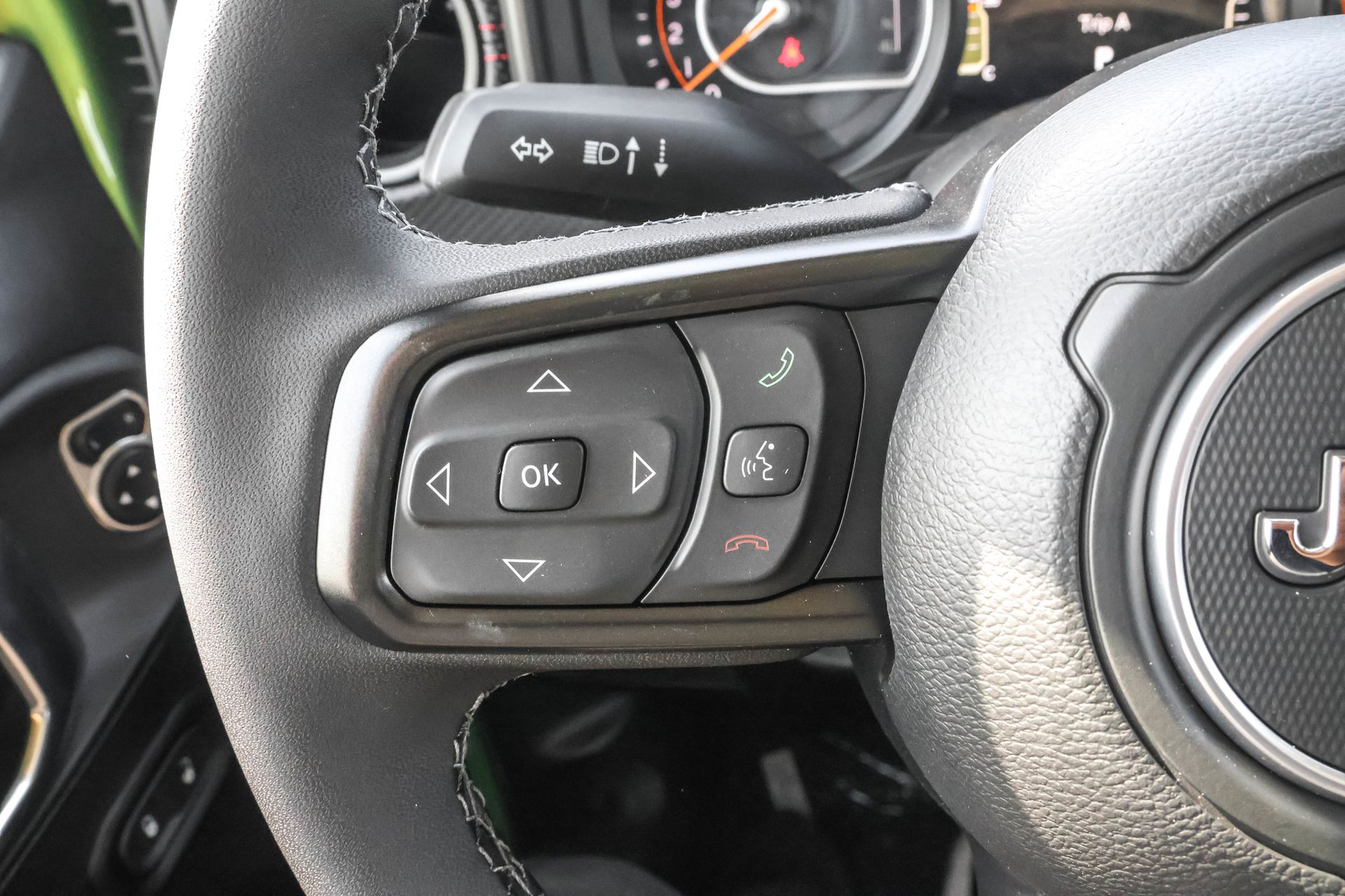 2025 JEEP GLADIATOR - Image 23