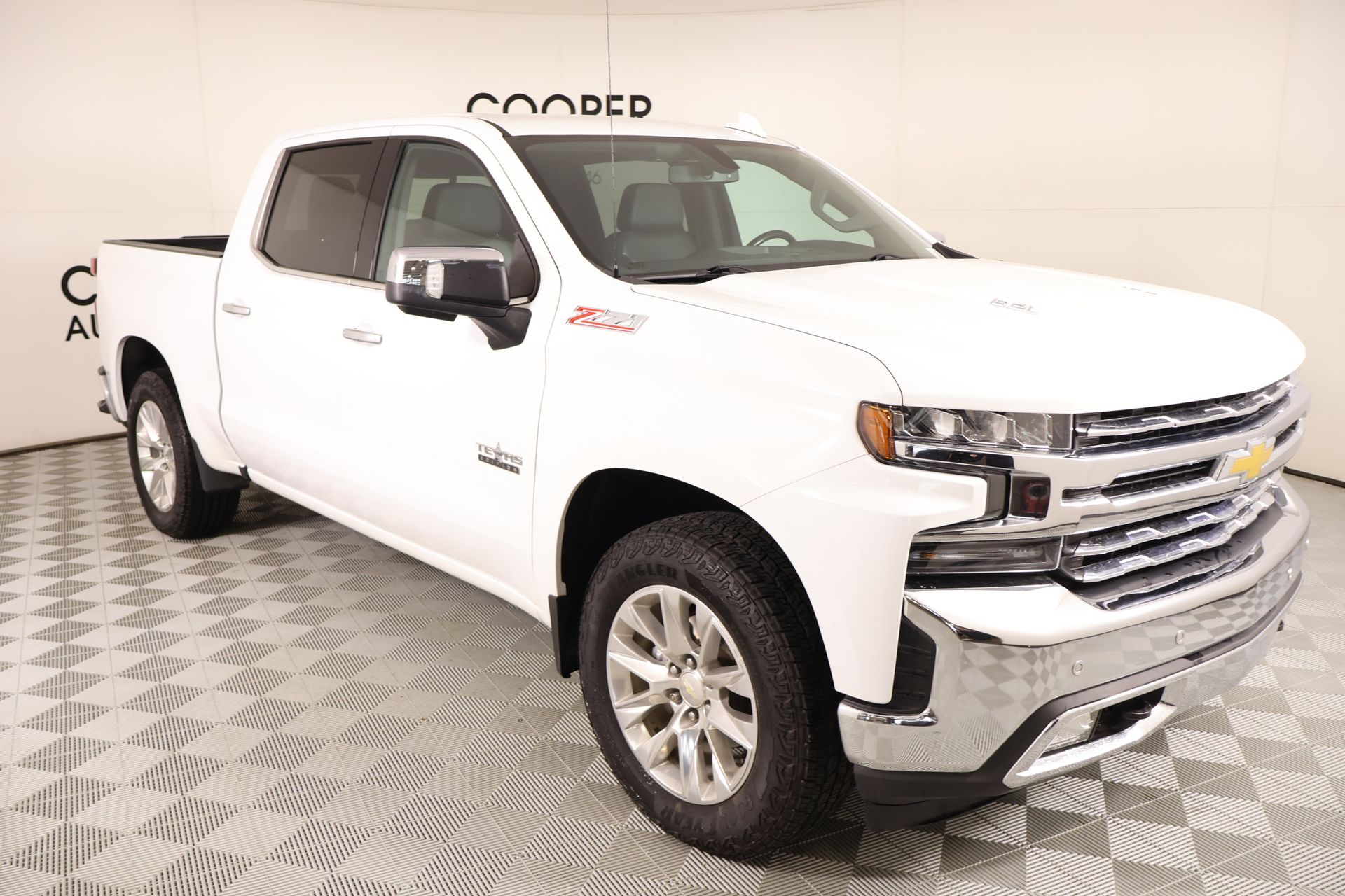 2021 Chevrolet Silverado 1500 LTZ Crew Cab 4WD
