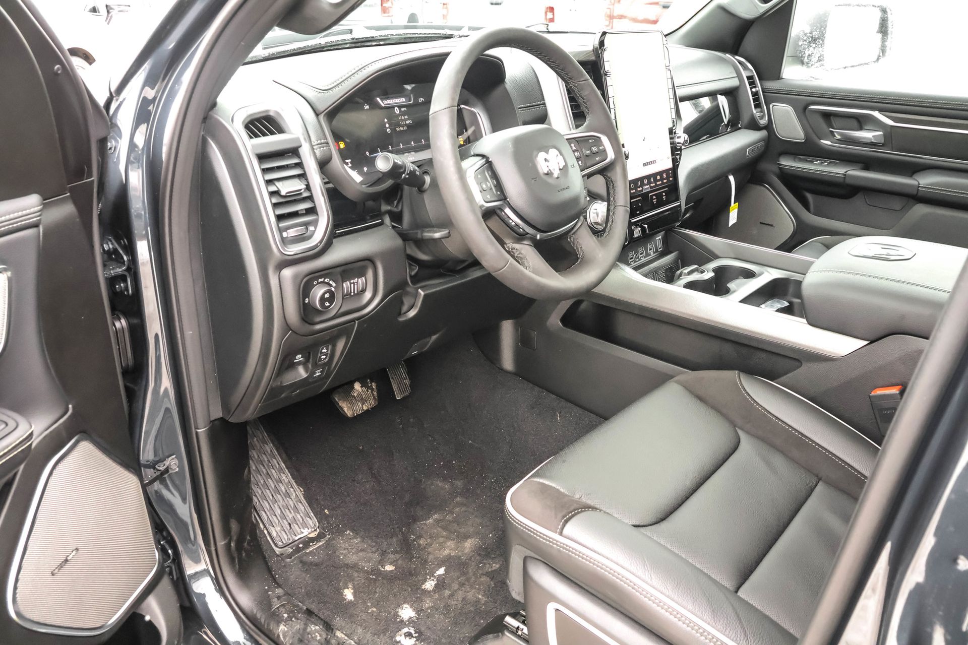 2026 RAM 1500 - Image 3