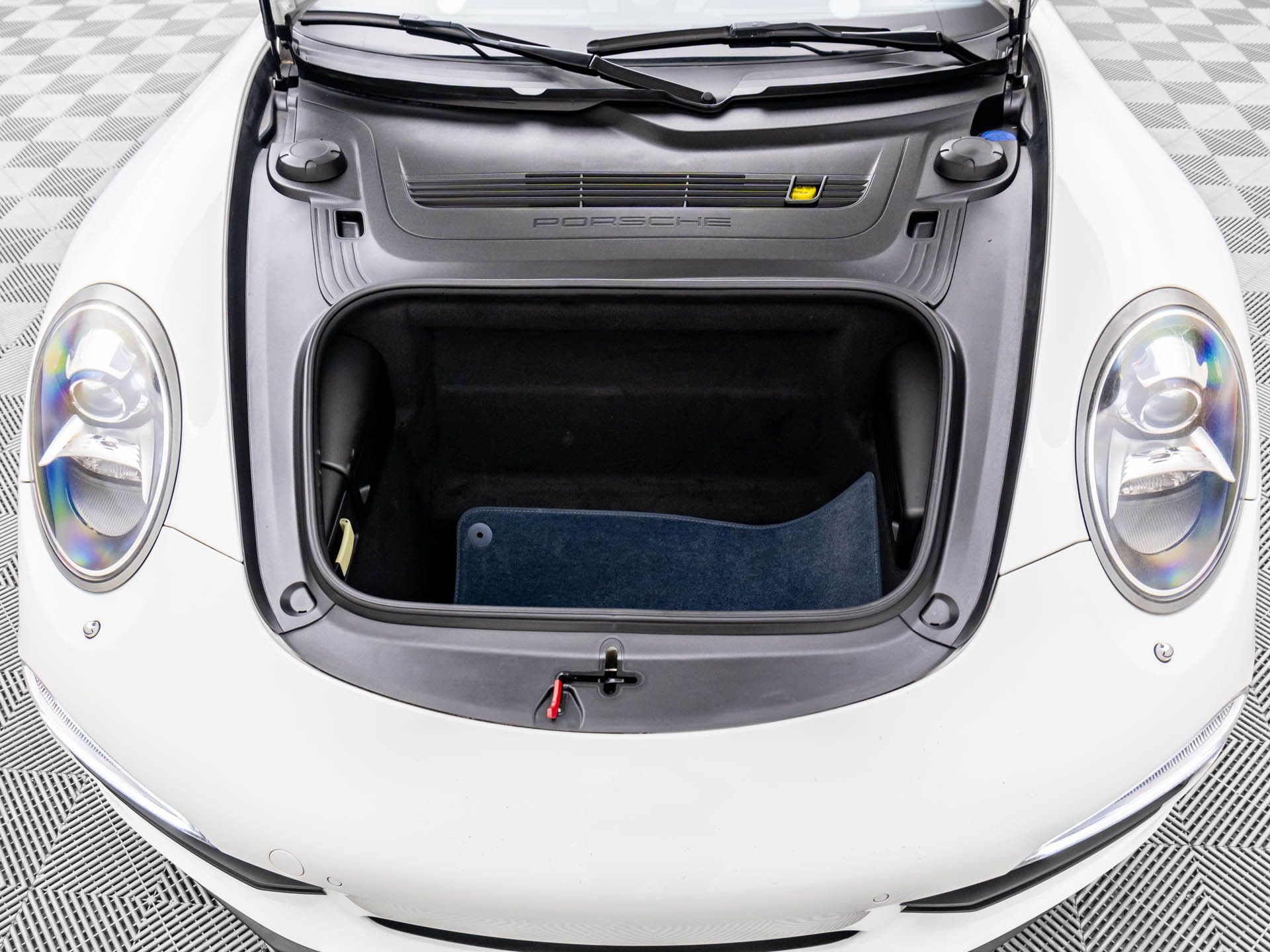 2013 Porsche 911 Carrera 4S photo
