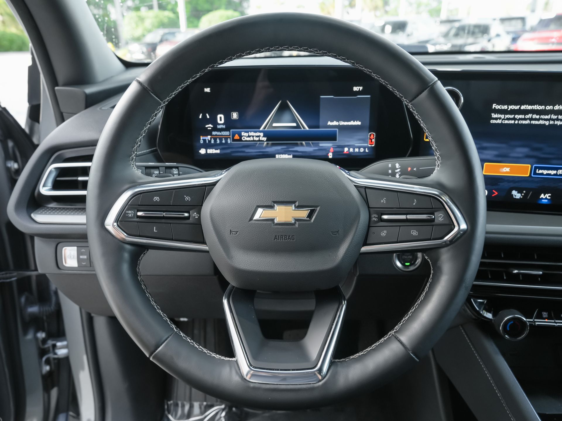 used 2024 Chevrolet Traverse car, priced at $31,500