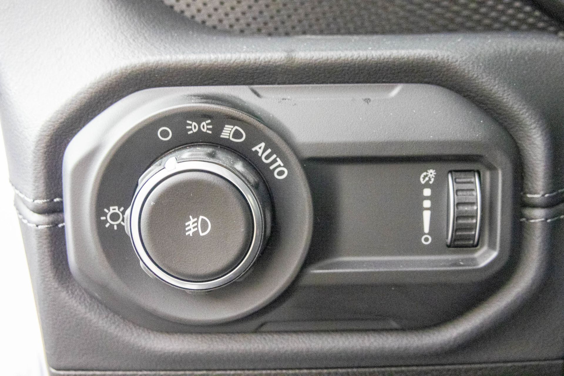 2026 JEEP WRANGLER - Image 18