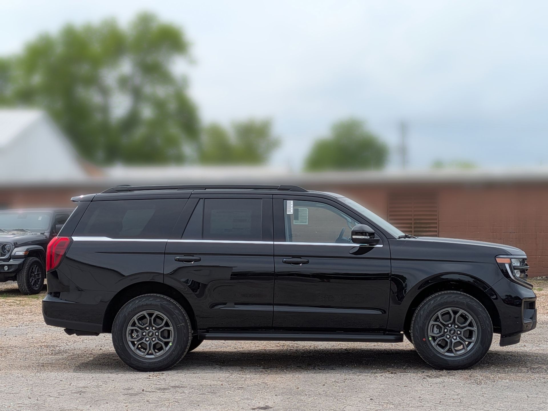 2026 Ford Expedition Active - 5