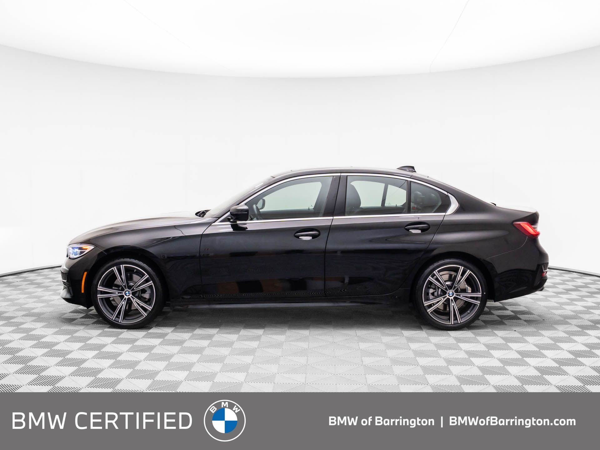 2022 BMW 3-Series 330i xDrive photo