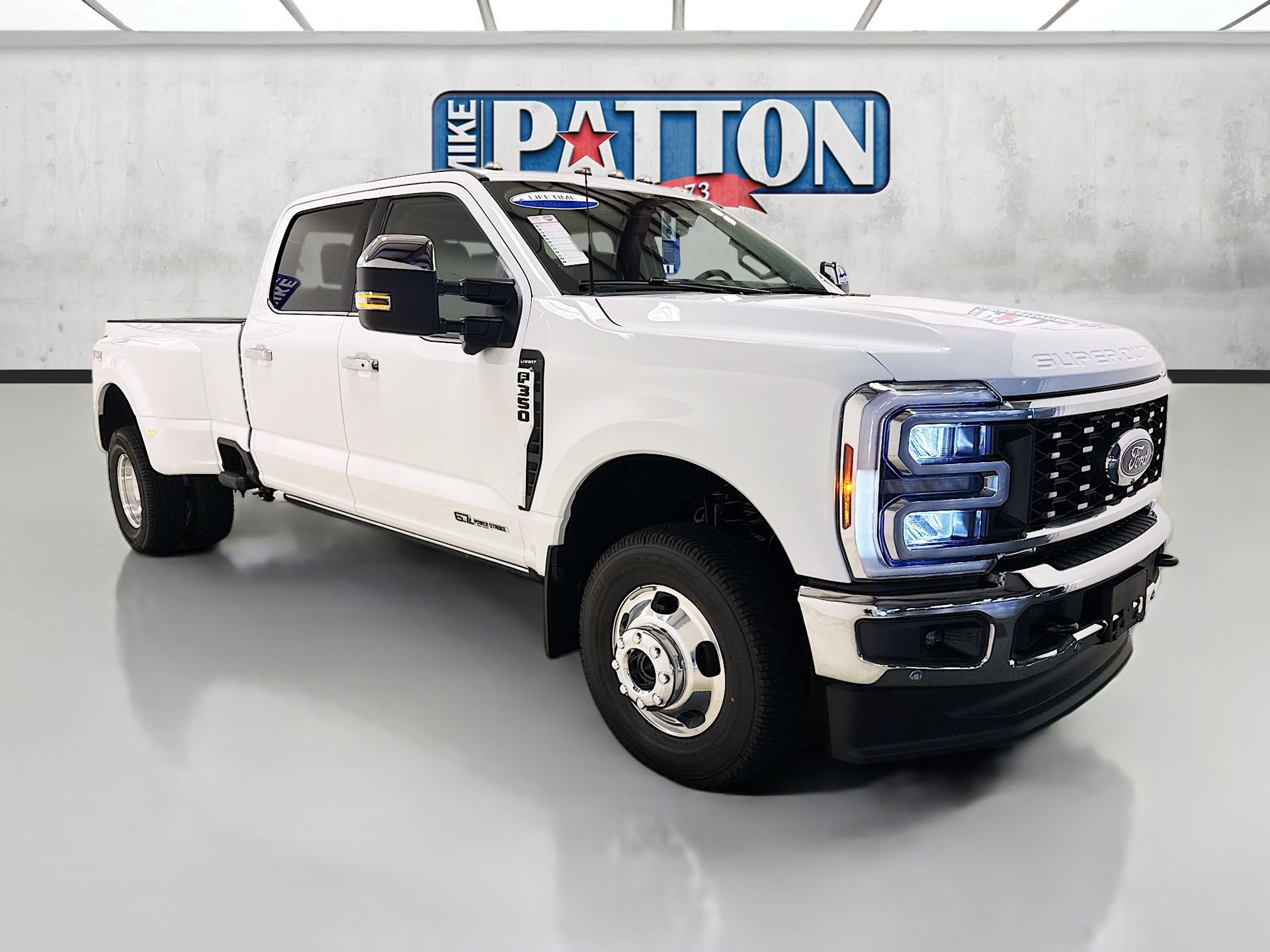 2026 Ford F-350SD Lariat