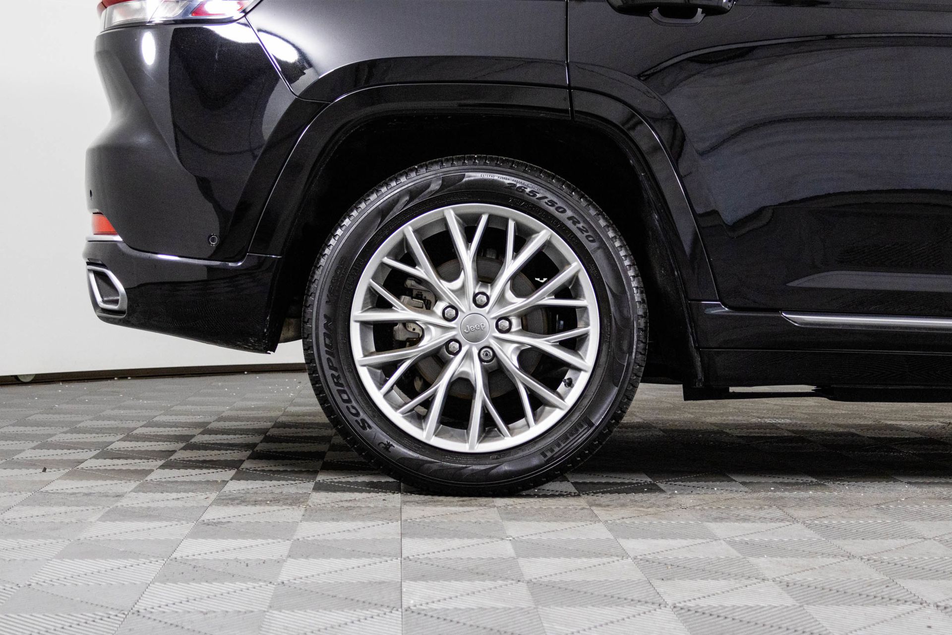 2023 JEEP GRAND CHEROKEE - Image 47