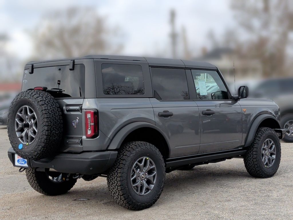 2025 Ford Bronco Badlands - 5