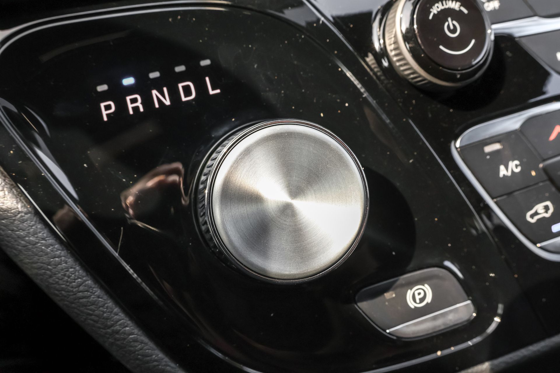 2026 CHRYSLER PACIFICA - Image 18