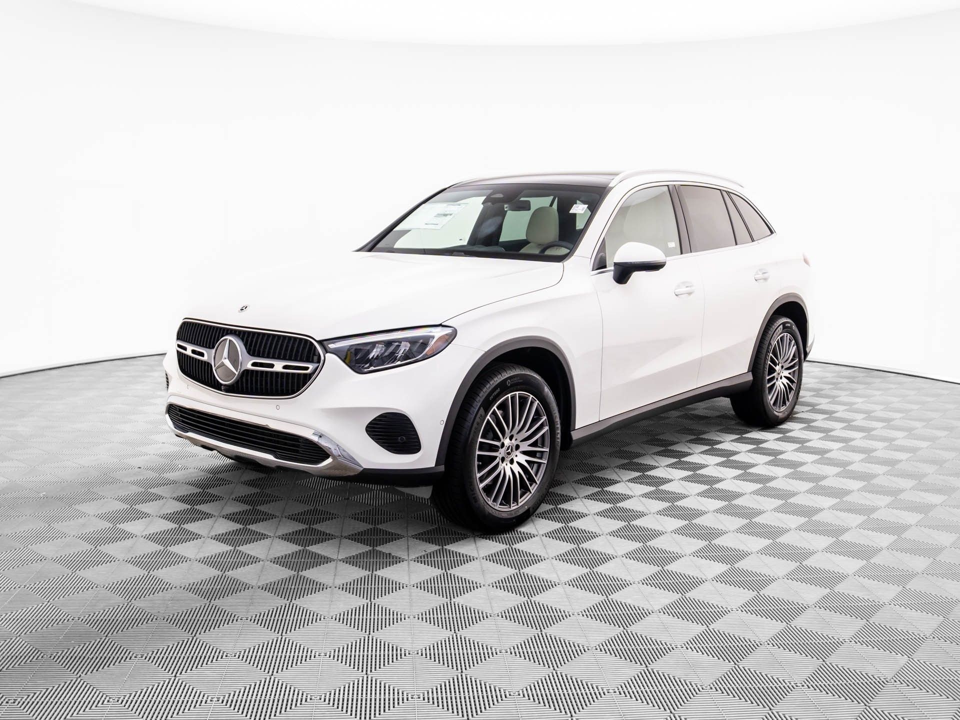Polar White 2026 Mercedes-Benz GLC SUV / Crossover All-Wheel Drive 9-Speed Automatic