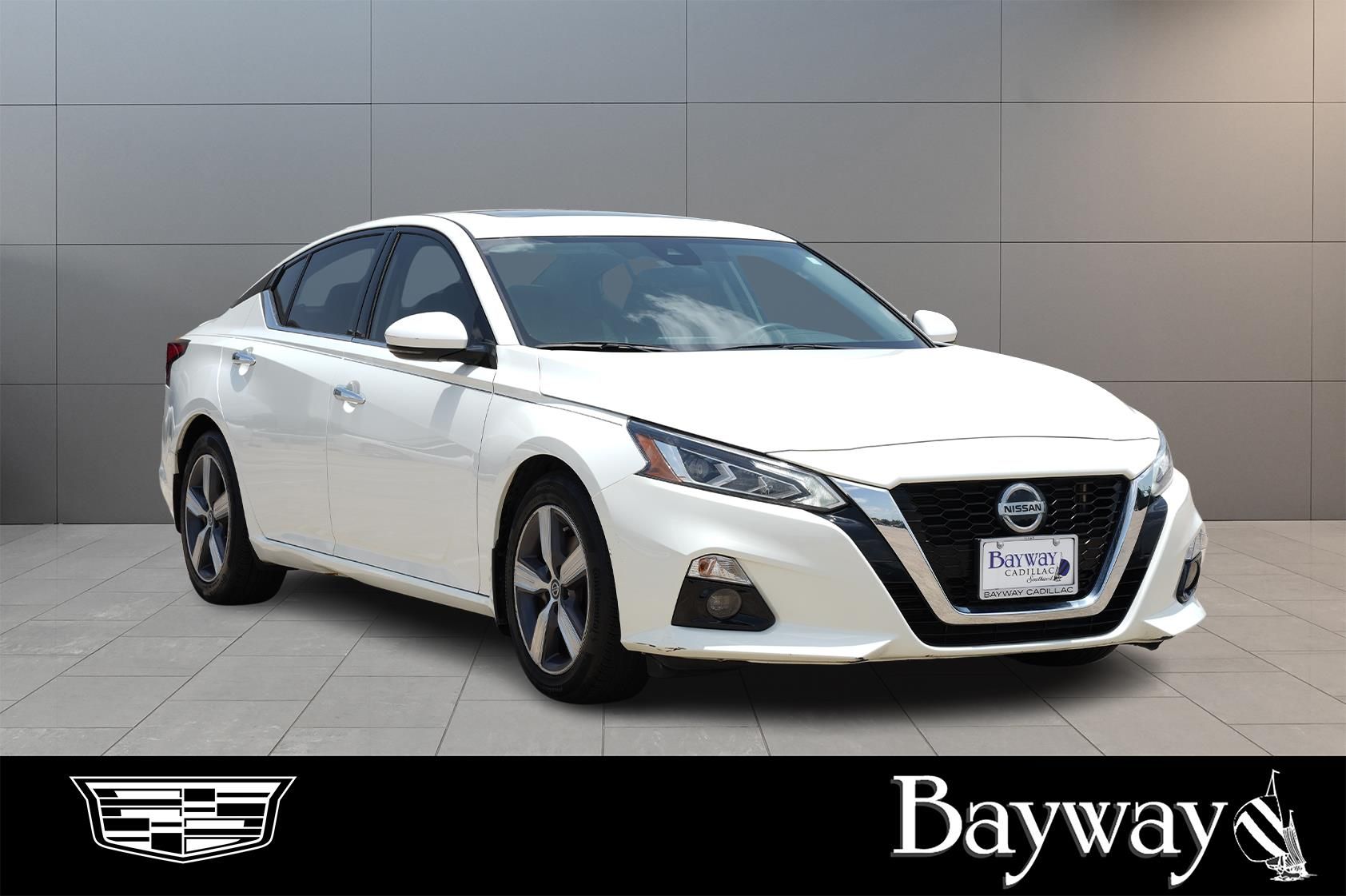 2022 Nissan Altima 2.5 SL White at Bayshore Chrysler Jeep Dodge Ram