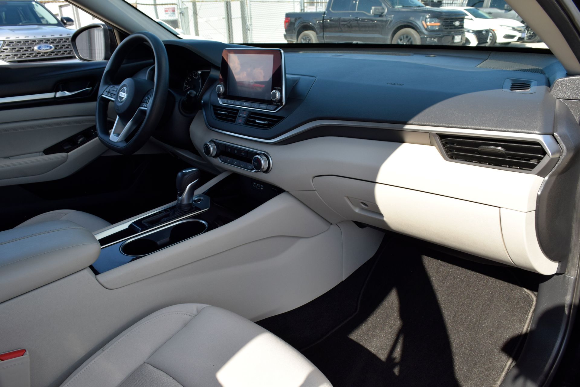 2021 Nissan Altima 2.5 SV Black at AutoSavvy Houston Southwest