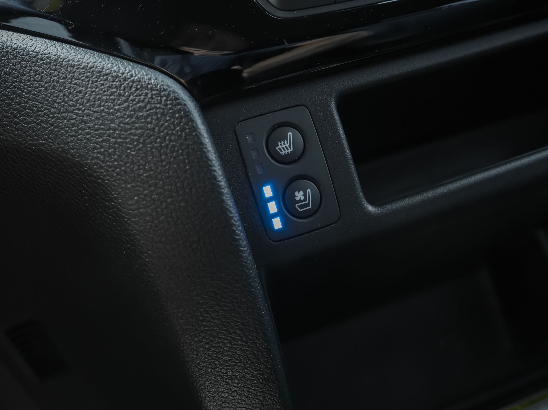used 2023 Honda Passport car, priced at $34,000