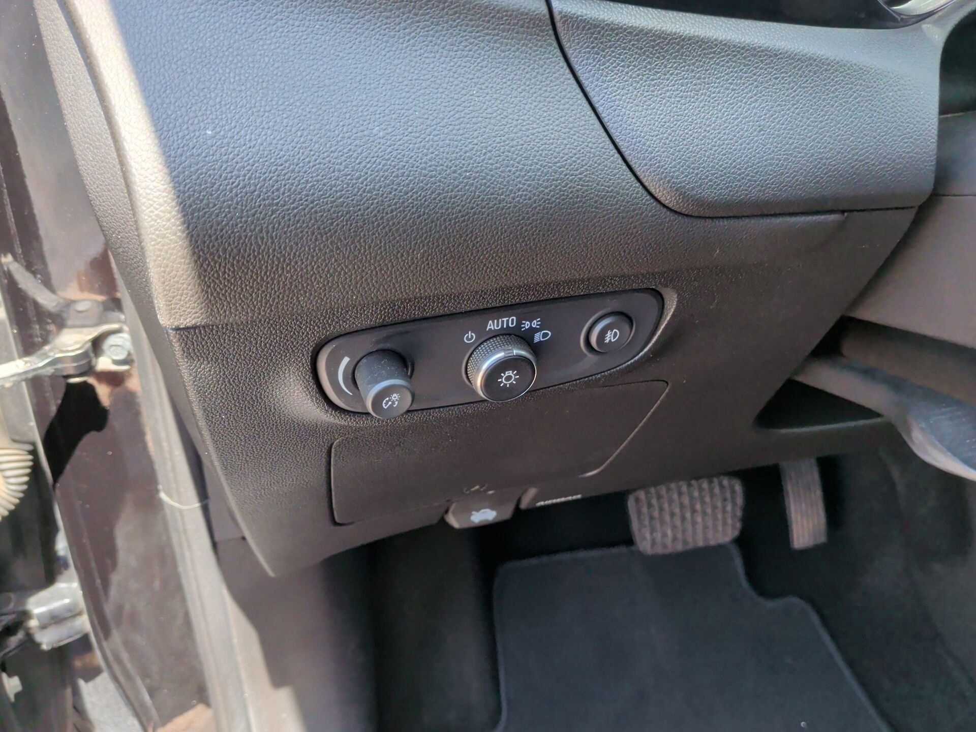 2021 Buick Encore GX Essence Black at Big Star Buick GMC