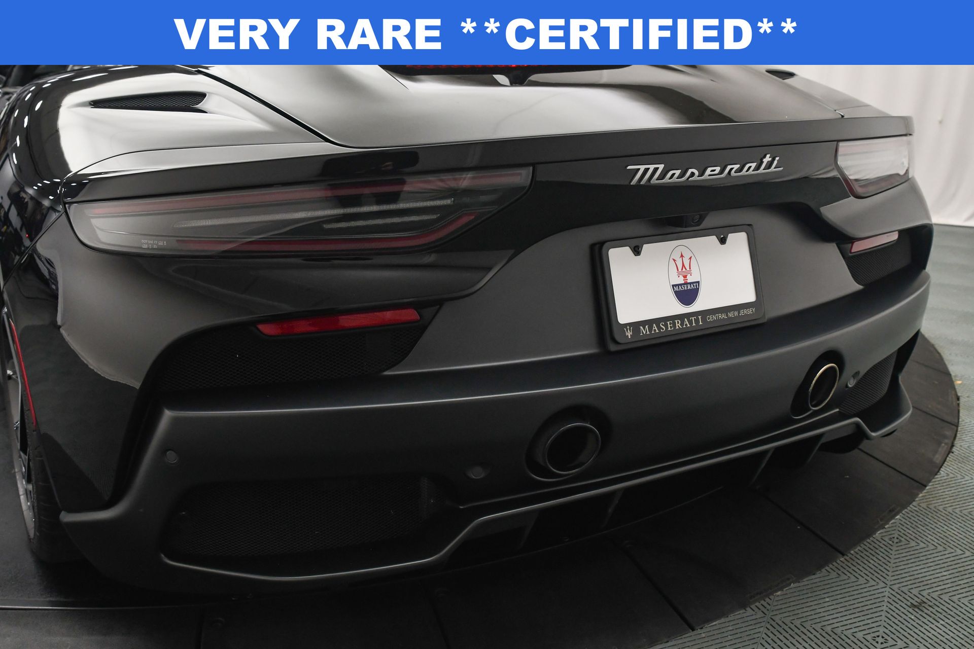 Used Nero Essenza Solid 2024 Maserati MC20 CIELO for Sale in