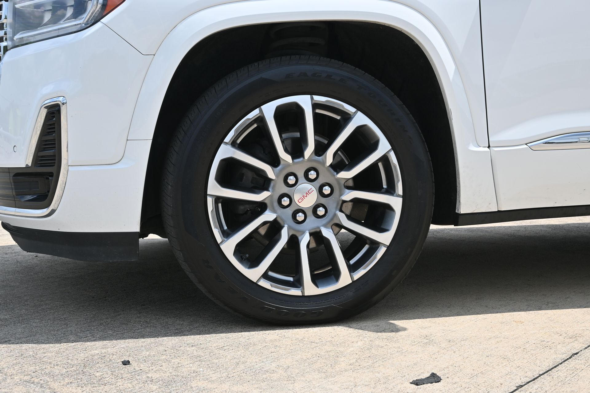 2023 GMC Acadia Denali White at Bayway Cadillac of The Woodlands