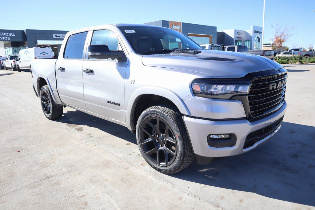 2026 RAM 1500 Laramie Crew Cab 4WD