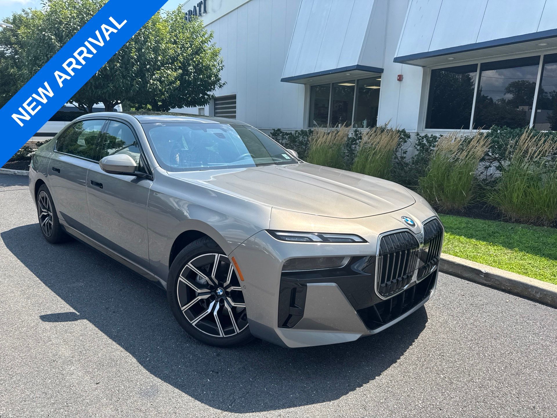 2023 BMW 7 Series 740i