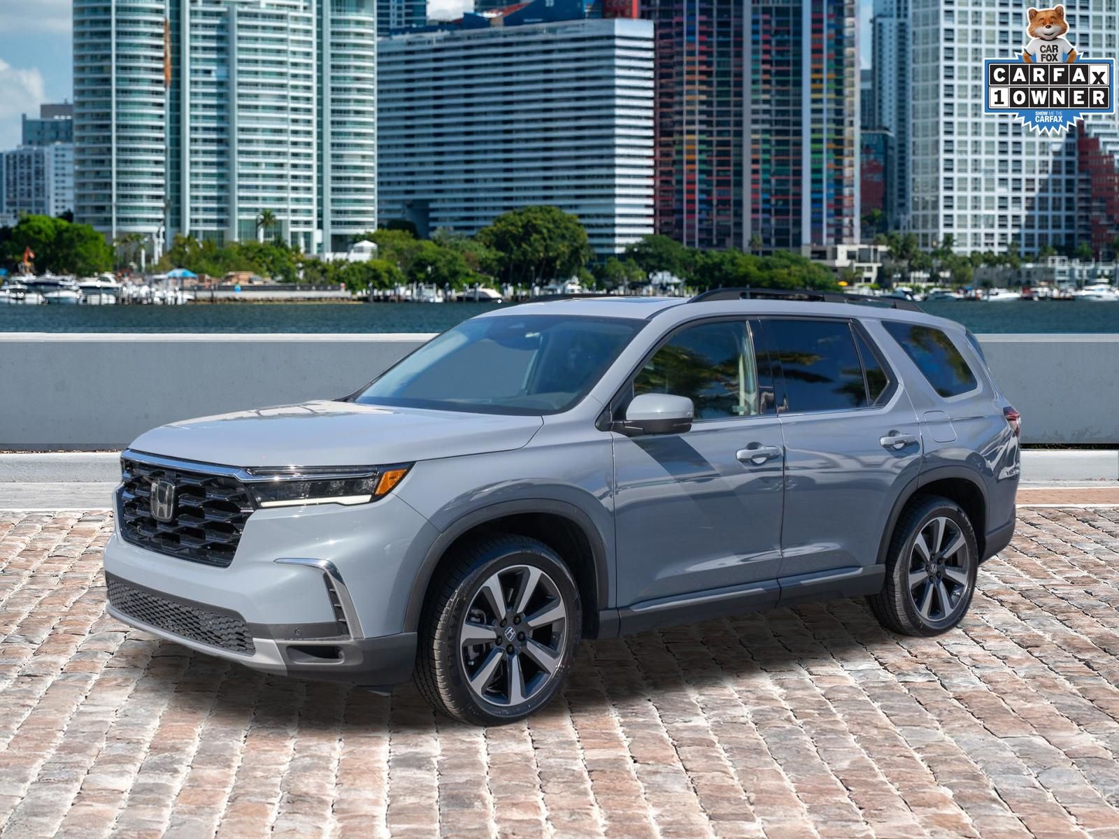 2023 Honda Pilot Touring FWD