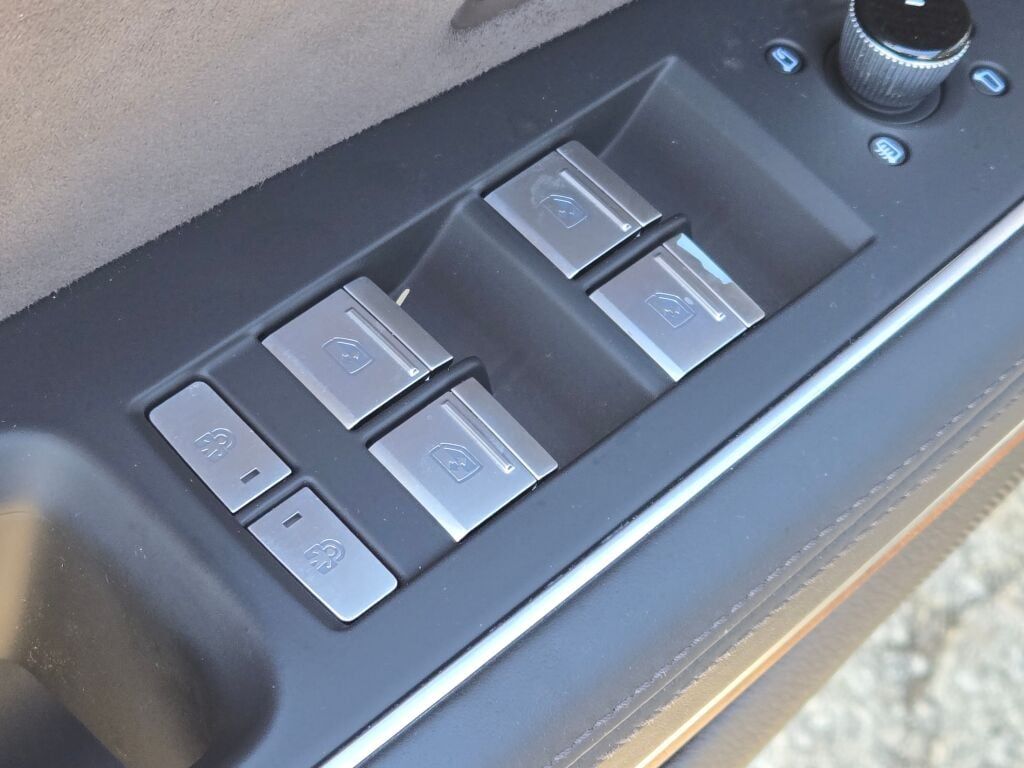 2022 Audi A8 L 55 Quattro photo 27