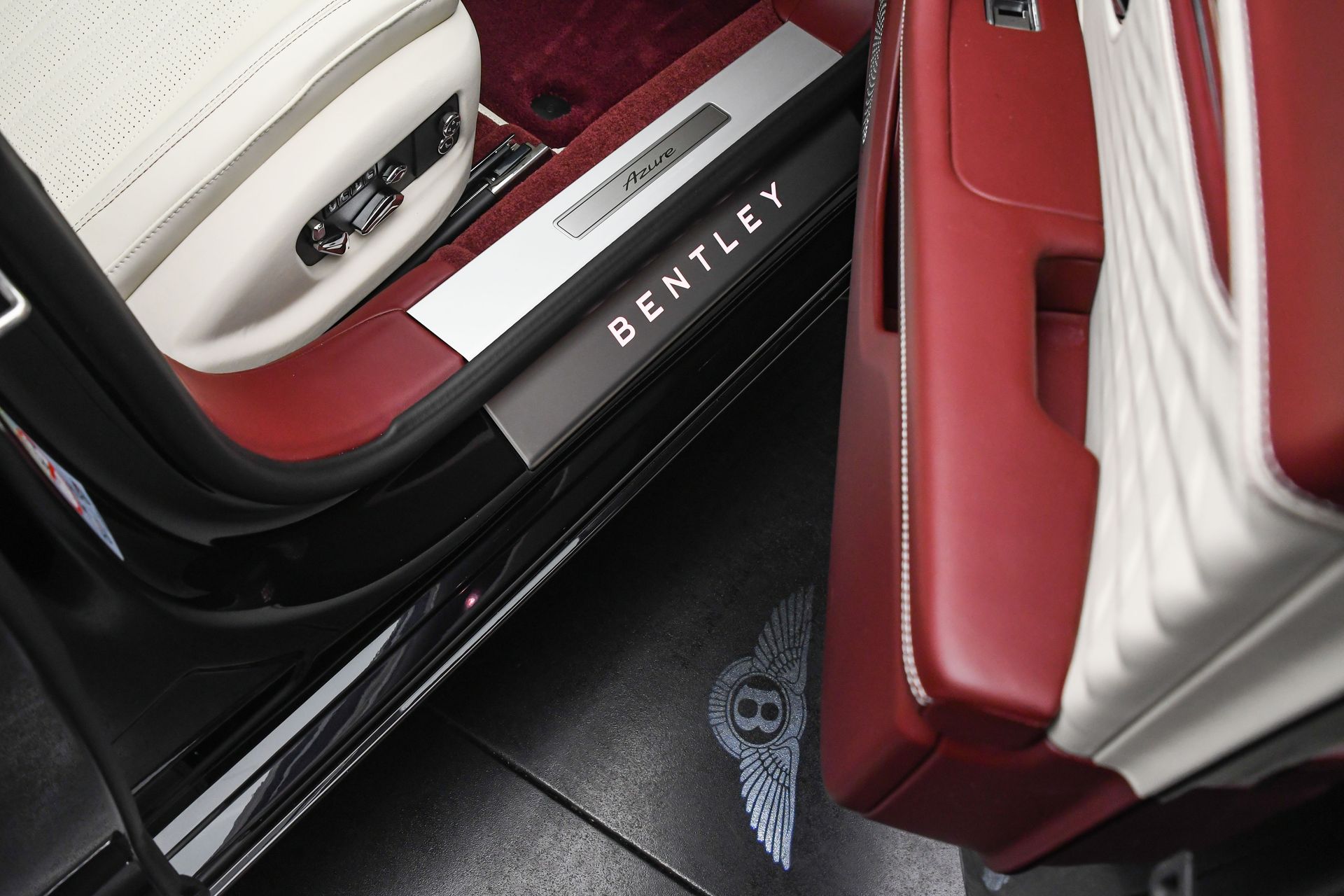 2026 Bentley Flying Spur - Photo 43