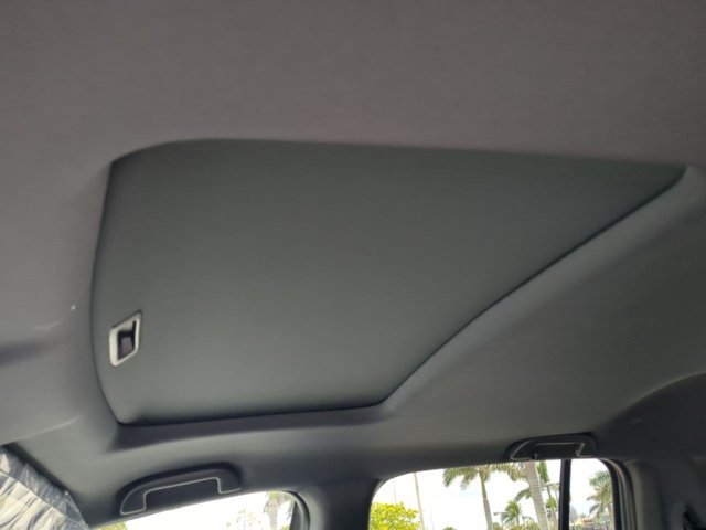 New 2026 Sonic Gray Pearl Honda Black Edition image 18